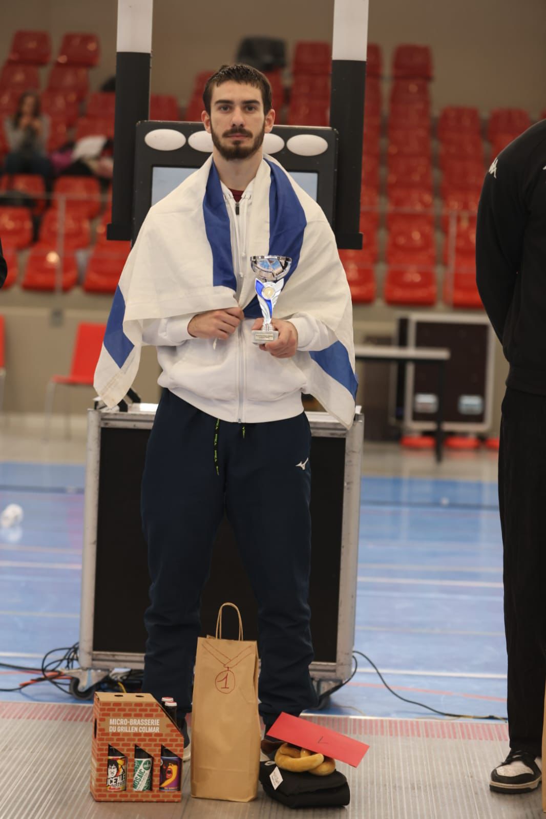 דב וילנסקי עשה את זה בענק – אלוף היורוליג בקולמר, צרפת!